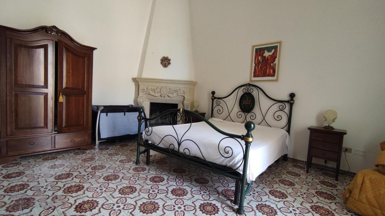 Casa Resci - Dimora Del 1884 Bed and Breakfast Tricase Exterior foto